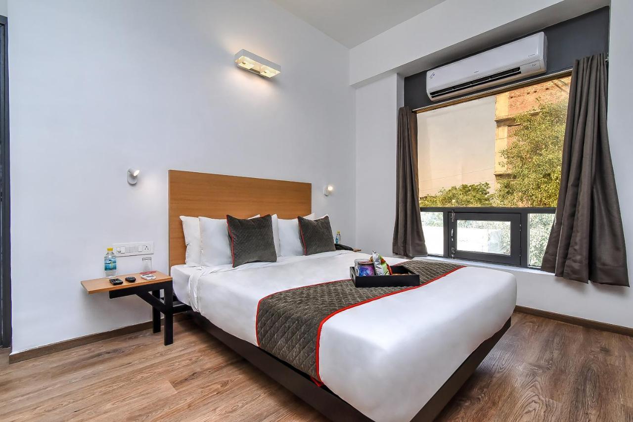 Hotel Oyo Townhouse 044 Sector 14 Gurugram Gurgaon Exterior foto