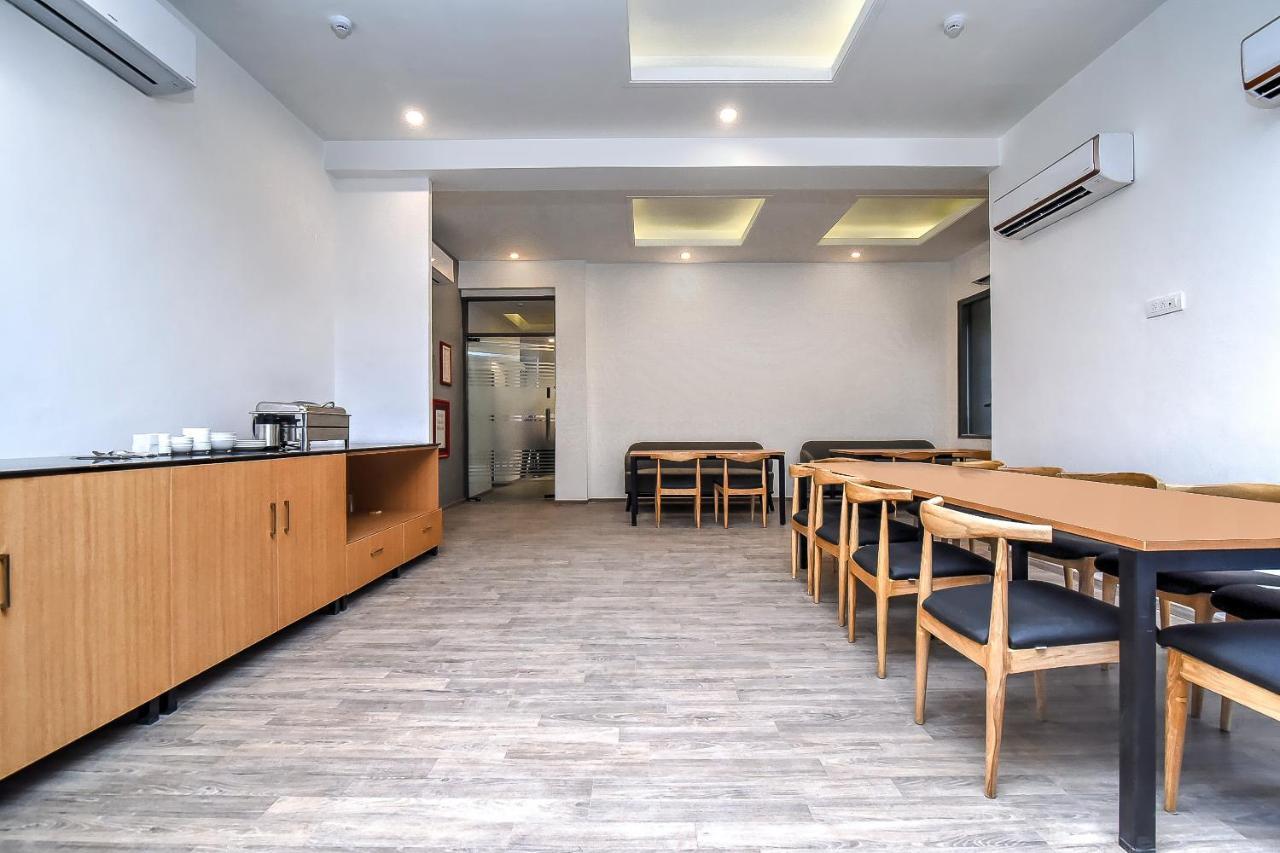 Hotel Oyo Townhouse 044 Sector 14 Gurugram Gurgaon Exterior foto