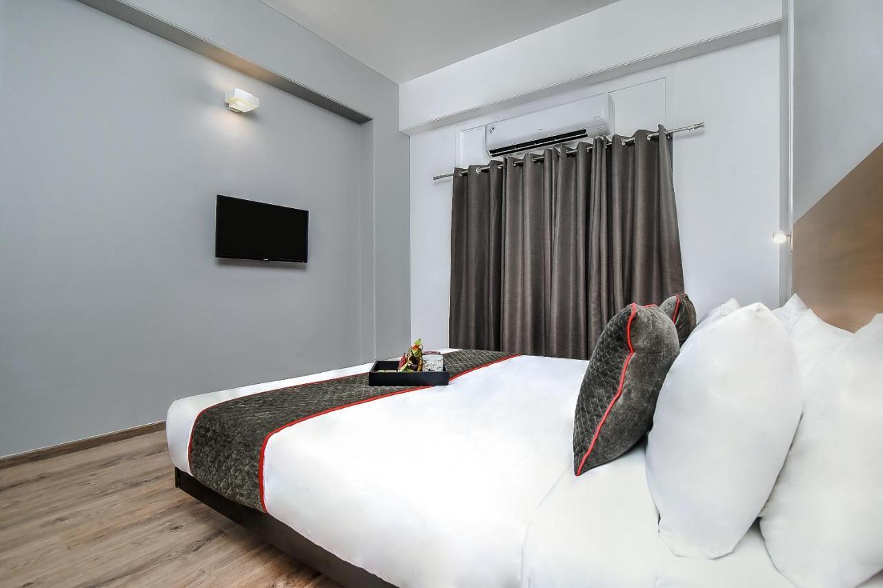Hotel Oyo Townhouse 044 Sector 14 Gurugram Gurgaon Exterior foto