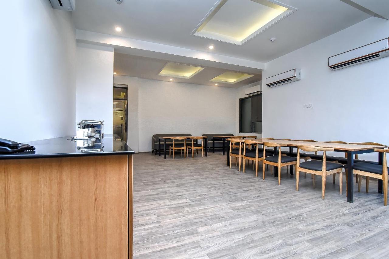 Hotel Oyo Townhouse 044 Sector 14 Gurugram Gurgaon Exterior foto