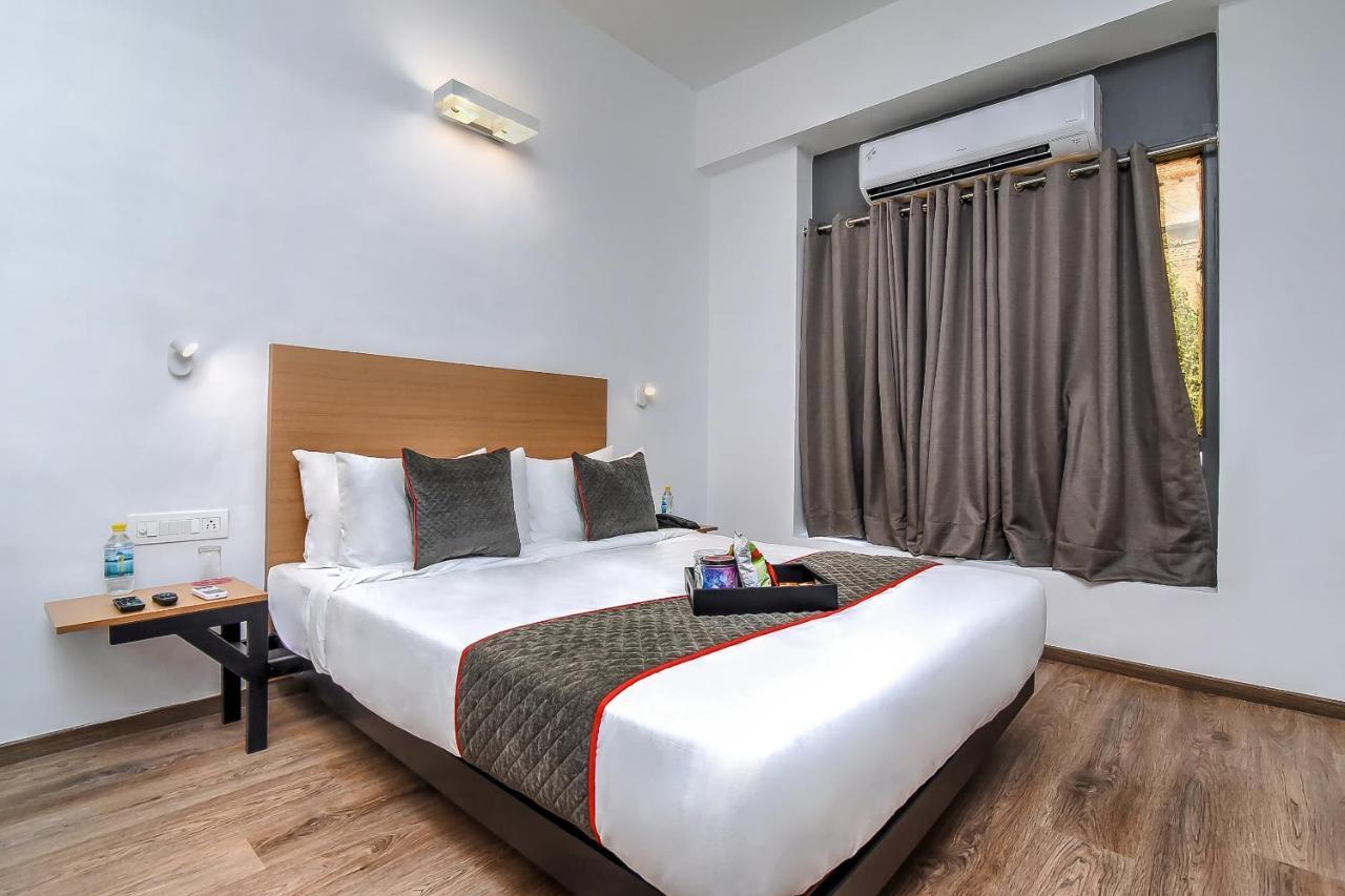 Hotel Oyo Townhouse 044 Sector 14 Gurugram Gurgaon Exterior foto