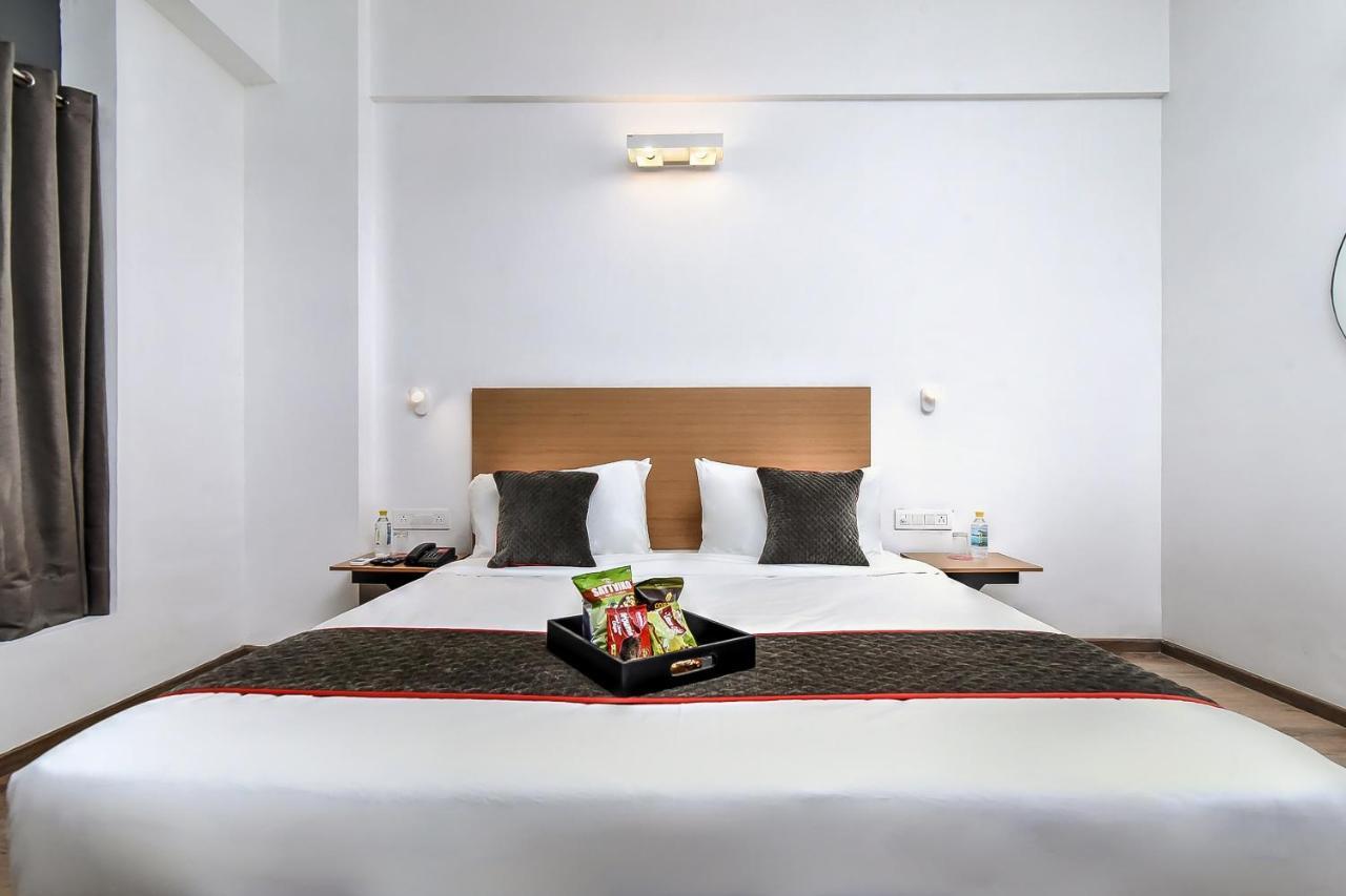 Hotel Oyo Townhouse 044 Sector 14 Gurugram Gurgaon Exterior foto