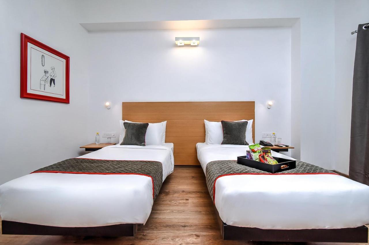 Hotel Oyo Townhouse 044 Sector 14 Gurugram Gurgaon Exterior foto