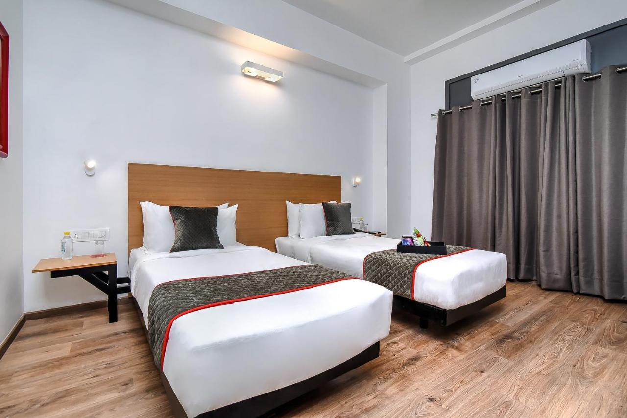 Hotel Oyo Townhouse 044 Sector 14 Gurugram Gurgaon Exterior foto