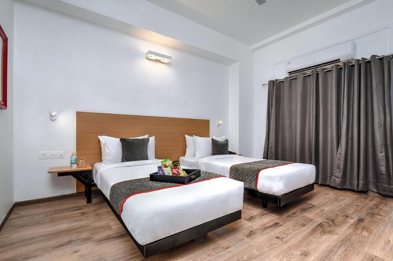 Hotel Oyo Townhouse 044 Sector 14 Gurugram Gurgaon Exterior foto