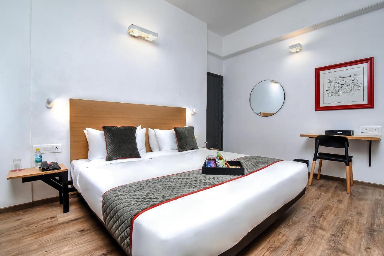 Hotel Oyo Townhouse 044 Sector 14 Gurugram Gurgaon Exterior foto